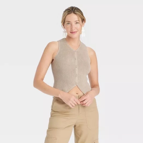 Universal Thread Tan Vest - Picture 5 of 5